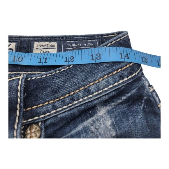 Miss Me Jeans Women 26 Blue RISE TO THE OCCASION Signature CAPRI Raw Hem JP7675P - Picture 6 of 9